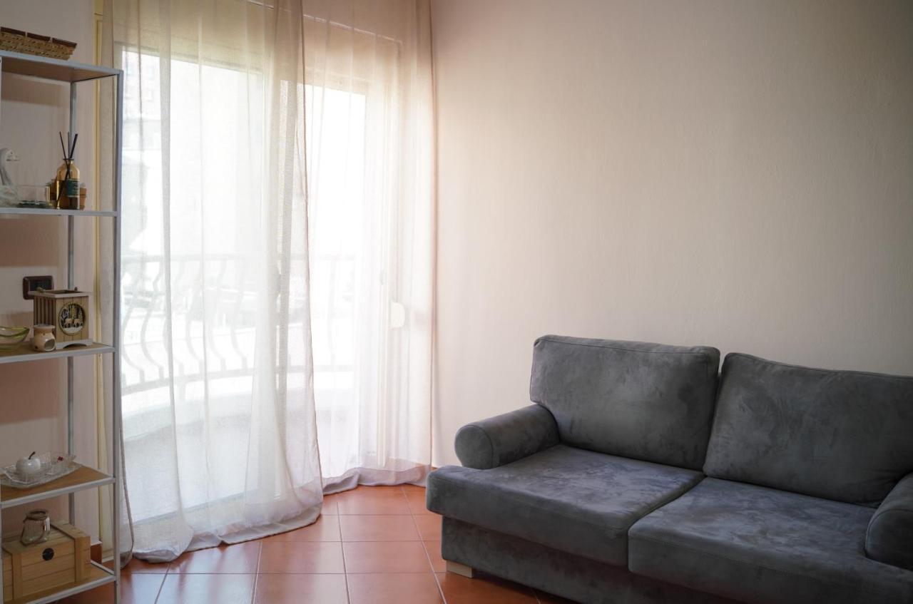 Stylish Apartment Near Tirana Center Exterior photo